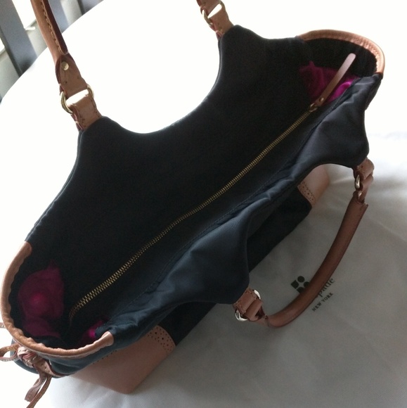 🆂🅰🅻🅴| k a t e  s p a d e | ɴʏʟᴏɴ sʜᴏᴜʟᴅᴇʀ ʙᴀɢ - Picture 5 of 7